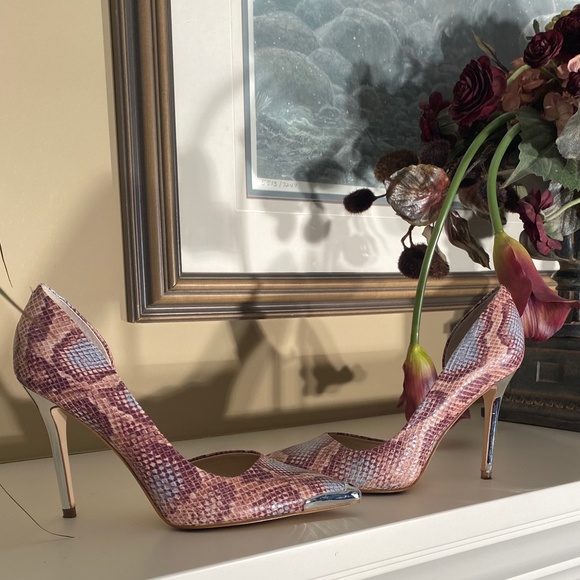 MARCIANO STILETTOS IN PYTHON PRINT - LIKE NEW - Picture 5 of 16